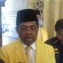 Pelajaran dari Idrus: Jangan Ramai-ramai Cuma Saat Dia Lagi Enak