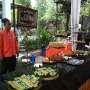 Menlu Retno dan Dubes AS Keenakan Makan Martabak Jokowi