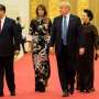 Modisnya Melania Trump Pakai Cheongsam Saat Makan Malam di Cina