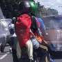 Warganet Marah Besar Lihat Cara Orangtua Ini Bawa Bayi