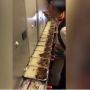 Santap Makanan Sisa Penumpang, Pramugari Cina Alami Hal Ini