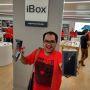 iPhone X Mulai Dijual, Pembeli Pertama Antre dari Mall Tutup