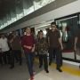 Jokowi Resmikan KA Bandara, Kaus Merahnya Curi Perhatian Warganet