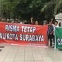 Tidak Rela, Warga Surabaya Demo Tolak Risma Ikut Pilkada Jatim
