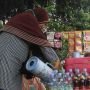 Tulis soal Ahok di Gerobaknya, Pedagang Kopi Ini Panen Pembeli