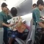 Takut, Penumpang Pesawat Ini Nangis Minta 'Turun' saat Mengudara