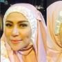 Cinta Penelope Hijrah Gara-gara Ustadz Abdul Somad