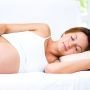 Jangan Asal Tidur, Ini Posisi Tidur Berbahaya Bagi Ibu Hamil!