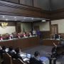 Klaim Terus Dipersulit KPK, Fredrich Yunadi Minta Pindah Rutan