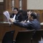 Berapi-api, Fredrich Yunadi Nyatakan Banding Putusan Sela