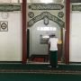 Ngamuk, Pencekik Jemaah Salat Suruh Polisi Sujud di Kakinya