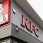 Emiten Makanan Cepat Saji KFC Gigit Jari, Kini "Jagonya" Rugi