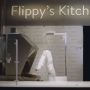 Wow! Robot Ini Mampu Balikkan 300 Roti Burger Per Jam