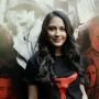 Pevita Pearce Kesulitan Tunggangi Kerbau di Film Buffalo Boys