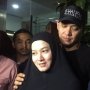 Usai Diperiksa Sebagai Tersangka, Lyra Virna: Alhamdulillah...