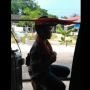 Bocah Penjual Bakso Keliling Ini Bikin Sedih Warganet