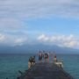 Disambut Hawaiian, ke Pantai Natsepa dan Pesta Durian di Ambon