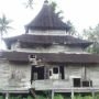Terbengkalai, Masjid Berusia 300 Tahun Ini Tetap Tegak Berdiri