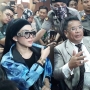 Jalani Sidang, Syahrini Pamer Arloji Rp51 M!