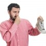 Jangan Pakai Sepatu di Dalam Ruangan, Ini Alasannya
