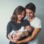 Mom Shaming Punya Dampak Besar Pada Ibu, Ini yang Bisa Dilakukan Suami