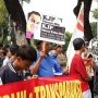 Warga Tagih Janji Anies dan Sandiaga, 'Oke Oce Mu Ngibul Bro'