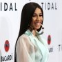 Pamer Bihun dan Lumpia di Atas Meja Makan, Cardi B Bikin Heboh Warganet