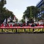Spanduk Tolak Jokowi dan #2019GantiPresiden Terbentang di May Day