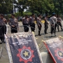 Demo Buruh, Polisi Mulai Pasang Kawat Berduri di Depan Istana