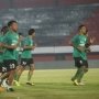 Pemain Sriwijaya FC dan Bhayangkara Kenakan Ban Hitam di Lengan