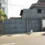 Tak Ada Garis Polisi, Rumah Besar Si Cantik Laura Selalu Tertutup