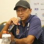 Diisukan Latih Timnas, RD: Simon McMenemy Layak Diberi Kesempatan