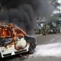 Asap Mengepul, Tiba-tiba Angkot Terbakar di Jalan MH Thamrin