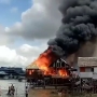 Kompor Meleduk, Belasan Rumah di Pinggir Sungai Dilalap Api