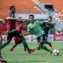 Duh, Pemain Persebaya Dilarang Colek Gorengan dan Es Selama Puasa