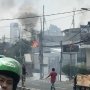 Kabel Semrawut di KS Tubun Slipi Terbakar, Api Menyala di 3 Titik
