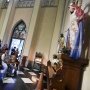Jelang Natal Penjagaan Gereja di Surabaya Diperketat, Jalan Dibuat Searah
