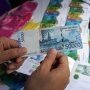 Rupiah Menguat 18 Poin pada Senin Sore