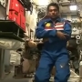 Di Luar Angkasa, Begini Cara Astronot Muslim Beribadah Ramadan