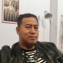 Pandji Pragiwaksono Nangis Usai Melihat Jenazah Glenn Fredly
