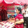 Berburu Sembako Murah, Ibu-ibu Warga Pasar Minggu Serbu Toko Tani