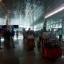 Porter Bandara, Pilih Angkat Barang Pemudik saat Lebaran