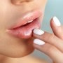 3 Trik Pemakaian Lipstik Agar Bibir Tampak Sempurna