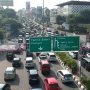 Berlaku Satu Arah, Jalur Puncak Macet 10 Kilometer