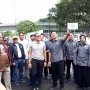 Bareng Pejabat DKI, Sandiaga Periksa Wisma Atlet Kemayoran