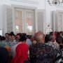 Ratusan PNS Antre Jabat Tangan di Balaikota Jakarta