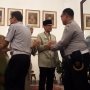 Gelar Halal Bihalal, Anies dan Sandiaga Berbusana Batik