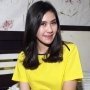 5 Artis Ini Lamaran saat Liburan di Luar Negeri, Bikin Baper
