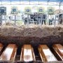 Tewas Tragis, Keluarga Joshua Dimakamkan di Satu Liang Kubur