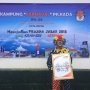 Tak Ikut Nyoblos, Pria Bekasi Pilih Jadi Badut di TPS